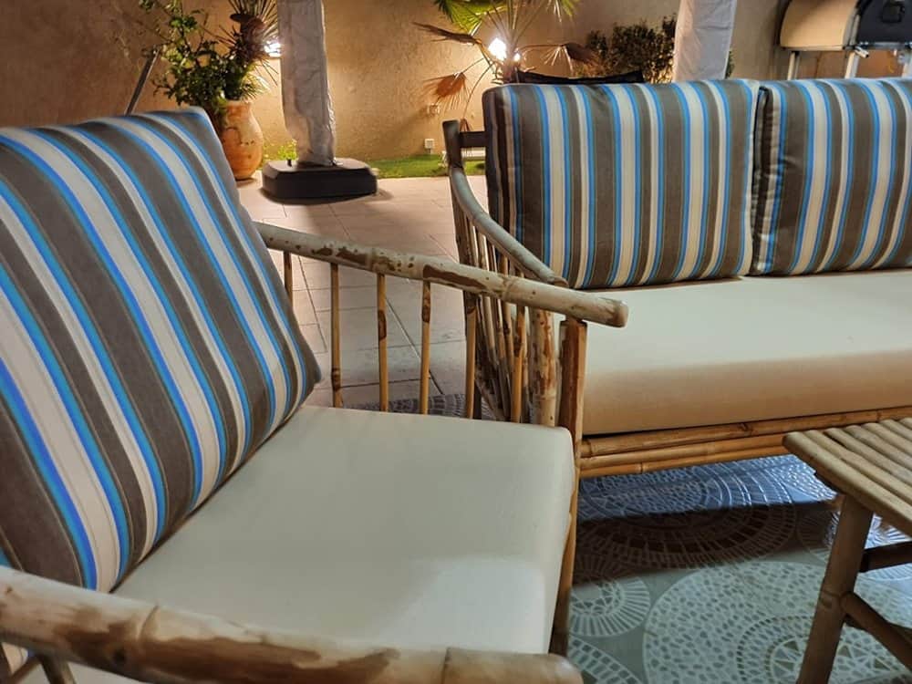 ריפוד ריהוט גן ופינות חוץ בבדים עמידים לחוץ בדי חוץ עמידים לUV ואינם דוהים