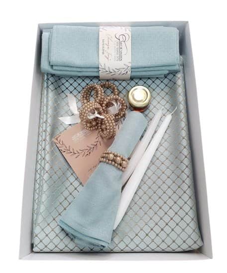 מארז מתנה קלאסיק טורקיז מפת מרובעת