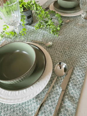 רנר לשולחן בריסל מנטה