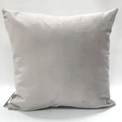 כרית נוי קטיפה אפורה