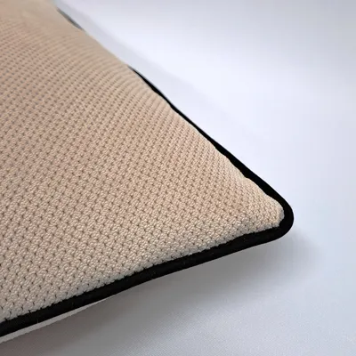 כרית נוי סופיה קדר שחור