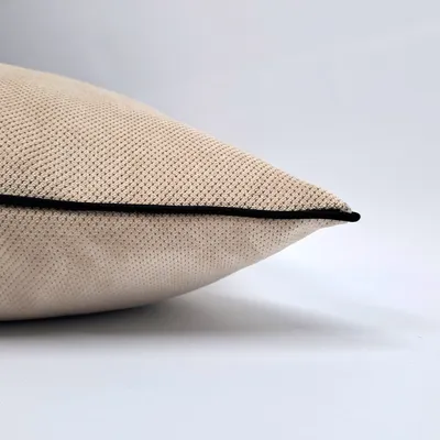 כרית נוי סופיה קדר שחור