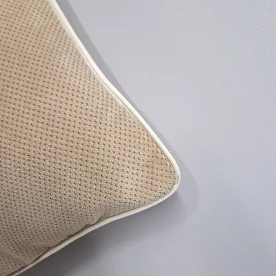 כרית נוי סופיה קדר לבן