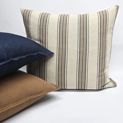 כרית נוי לספה פשתן טבעי פסים חמרה כחול