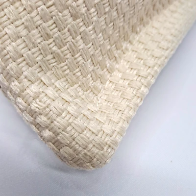 כרית נוי לסלון בלייזר שמנת צביטה