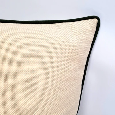 כרית נוי לסלון סופיה שמנת עם קדר ירוק