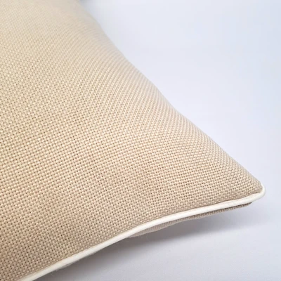 כרית נוי לסלון סופיה שמנת עם קדר לבן