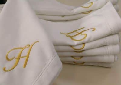 מפיות בד רקומות בהזמנה אישית מינימום 30 יח'