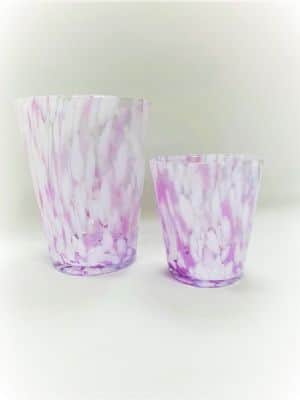 זוג אגרטלי זכוכית מנומרת בגוון ורוד ולבן אגרטלים מרשימים ובעלי נוכחות