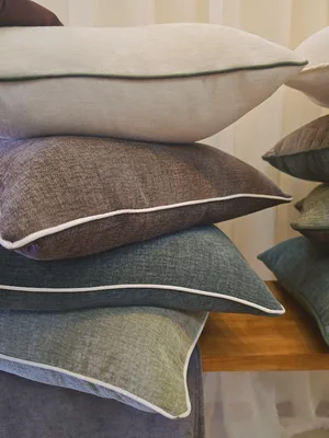 סט רביעית כריות סוליד בקסטר גוון אחיד כולל קדר