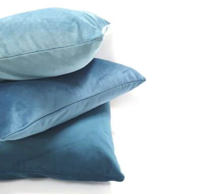 סט שלישיית כריות נוי קטיפה כחולה טון על טון